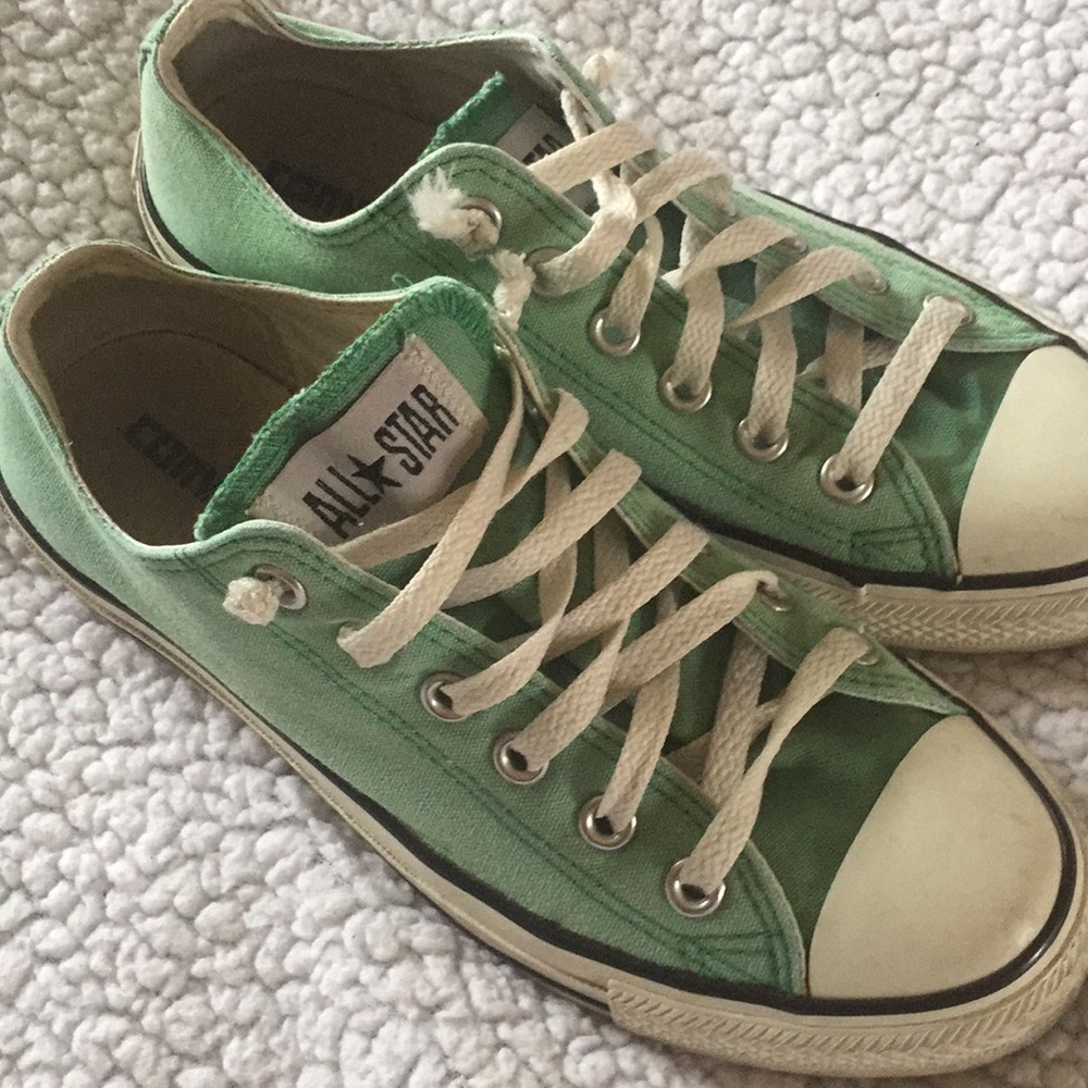 Converse shoes 👟